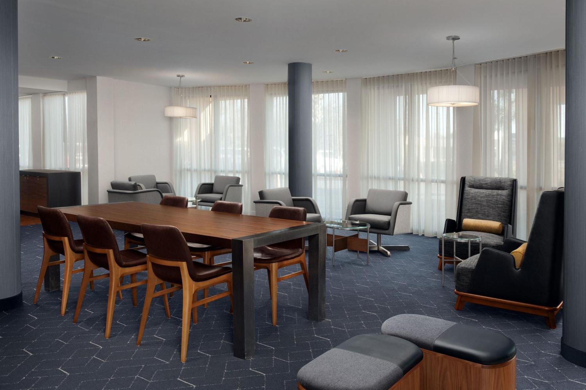 Courtyard By Marriott Panama City Exteriör bild