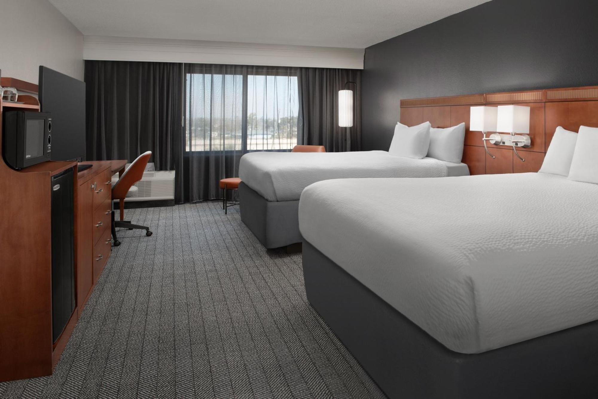 Courtyard By Marriott Panama City Exteriör bild