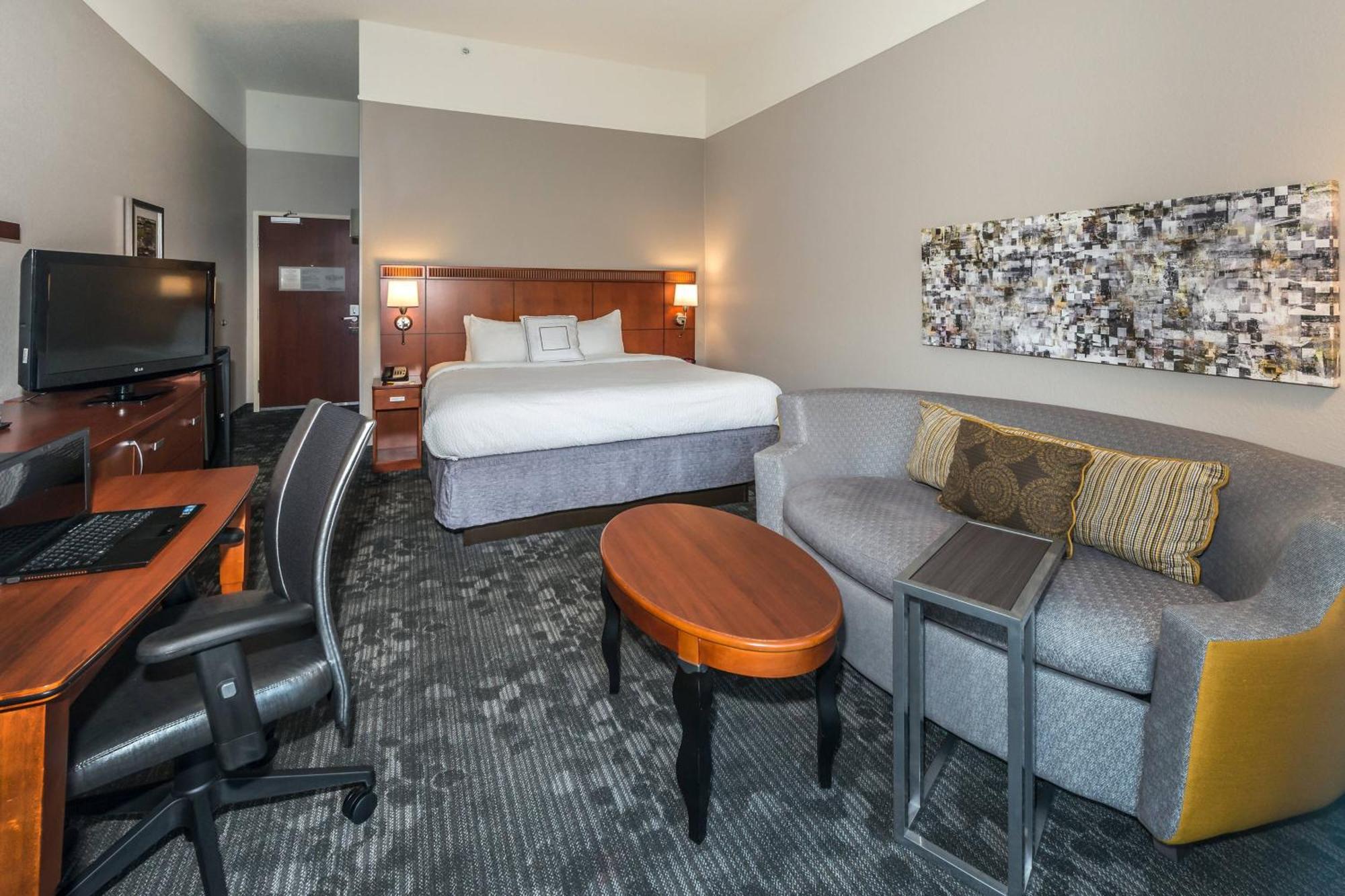 Courtyard By Marriott Panama City Exteriör bild