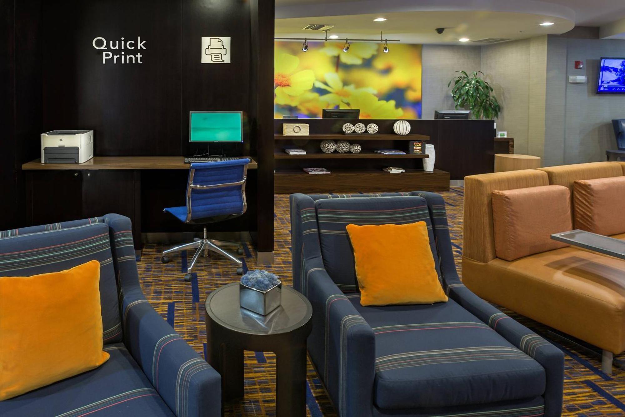 Courtyard By Marriott Panama City Exteriör bild