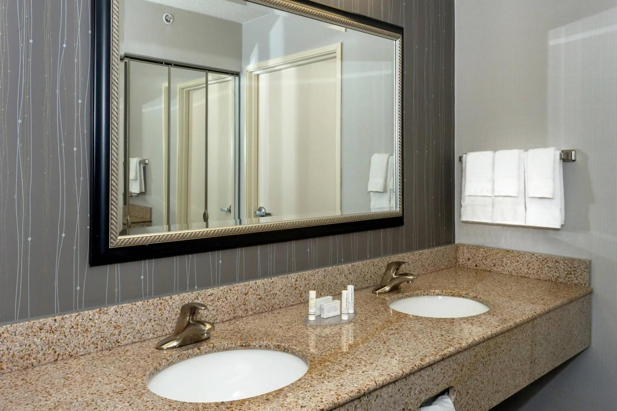 Courtyard By Marriott Panama City Exteriör bild
