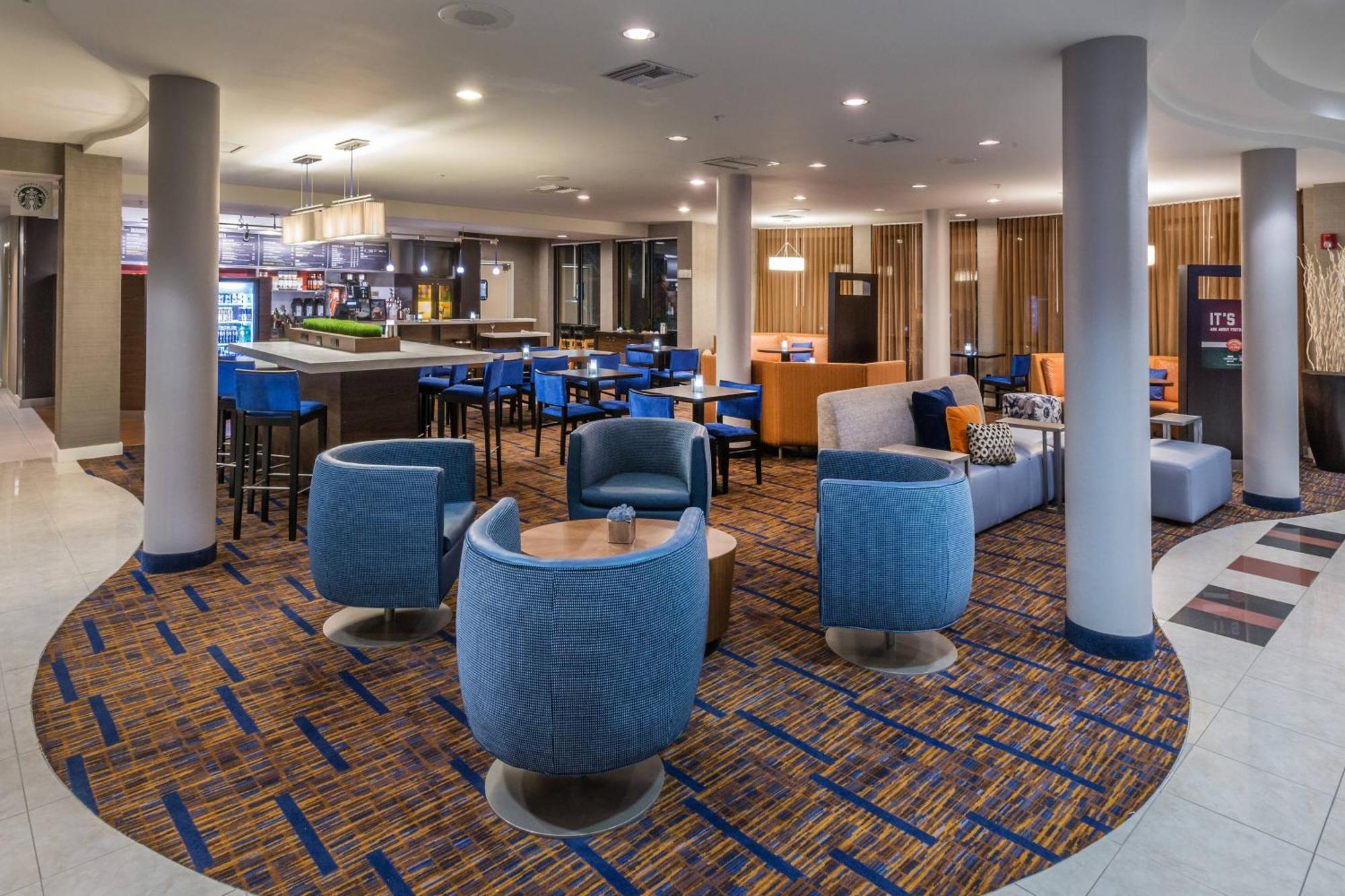 Courtyard By Marriott Panama City Exteriör bild